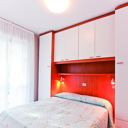 Residenza Ibsen Apartman Lignano Sabbiadoro Szoba fotó