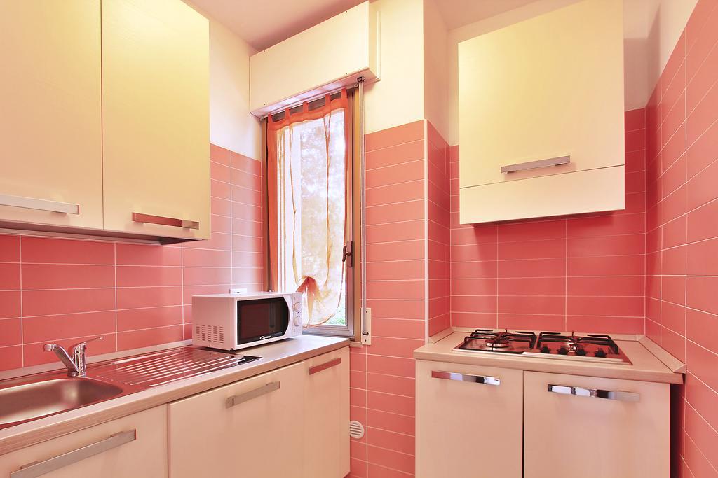 Residenza Ibsen Apartman Lignano Sabbiadoro Szoba fotó
